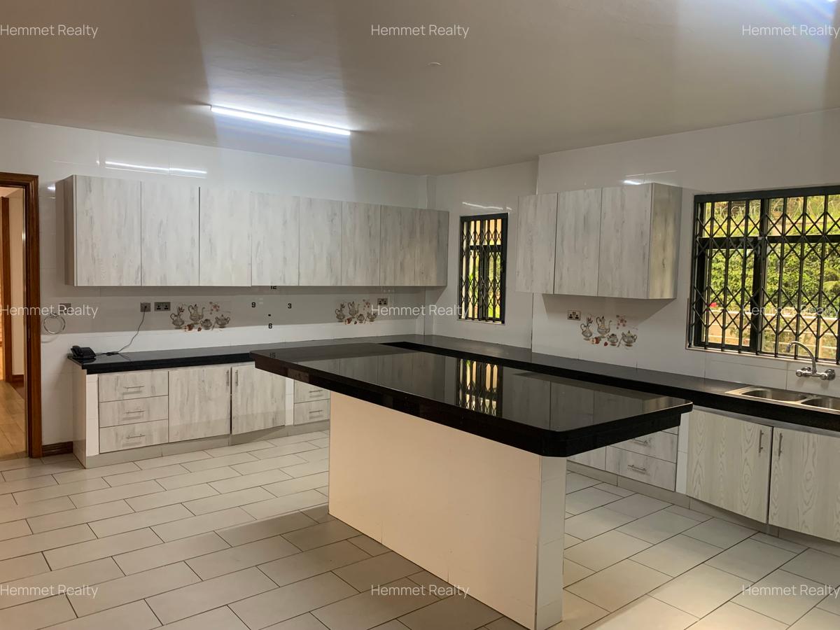 5 Bed House with En Suite in Thigiri - 6