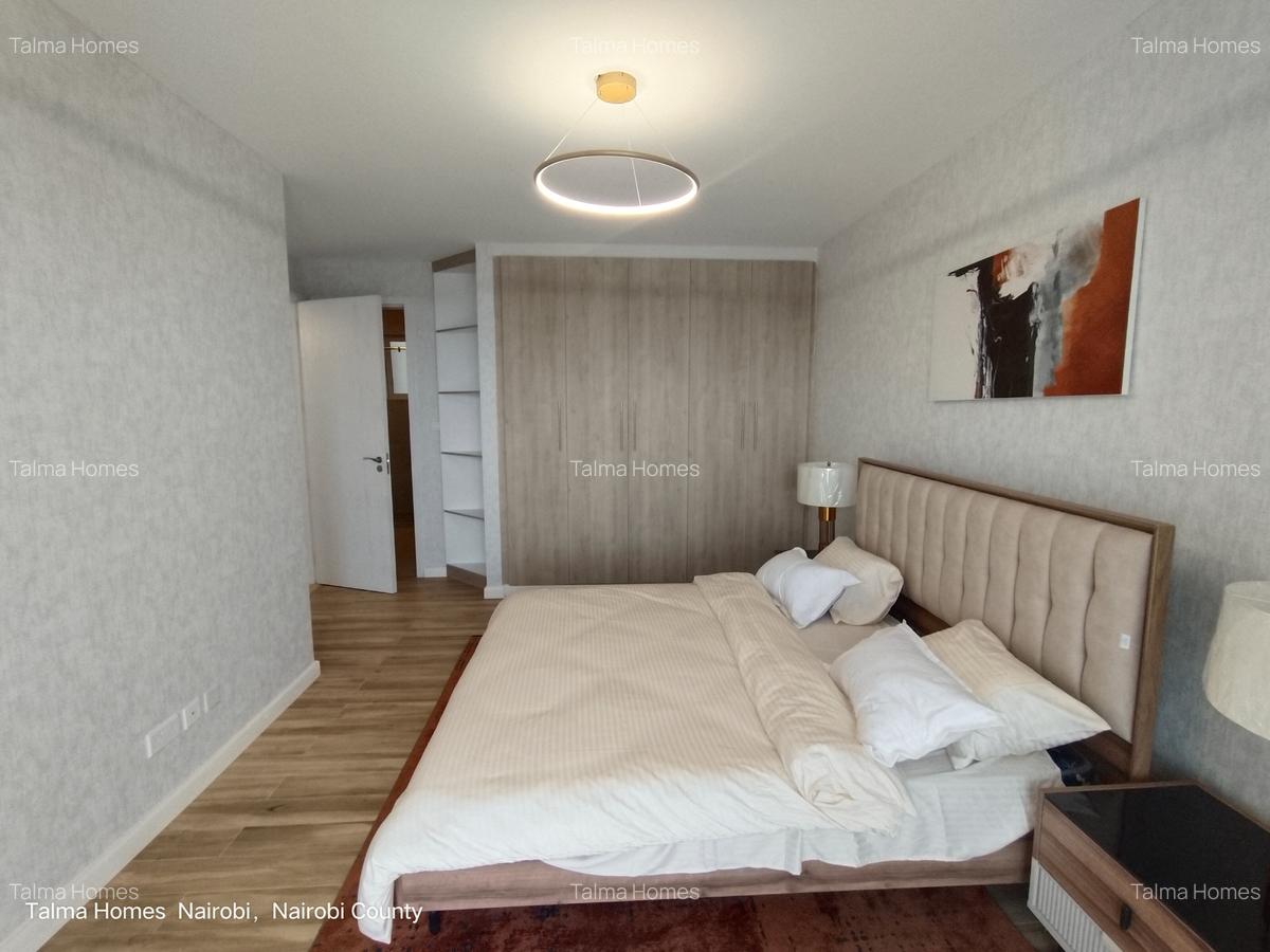 3 Bed Apartment with En Suite at Facing Lavington - 16