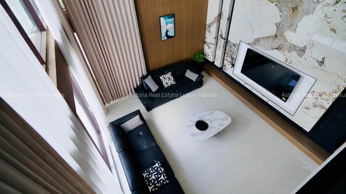 5 Bed Villa with En Suite at 2026-378 - 8