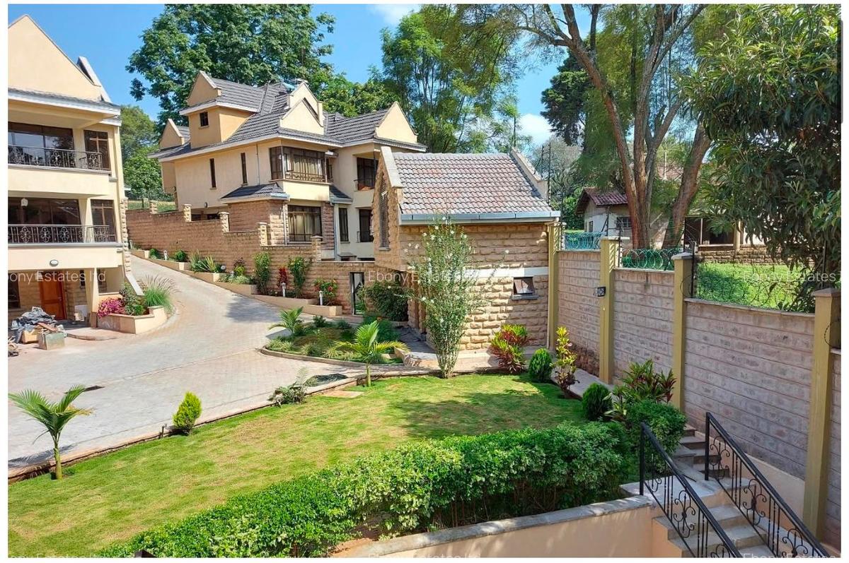 5 Bed Townhouse with En Suite in Lavington - 10