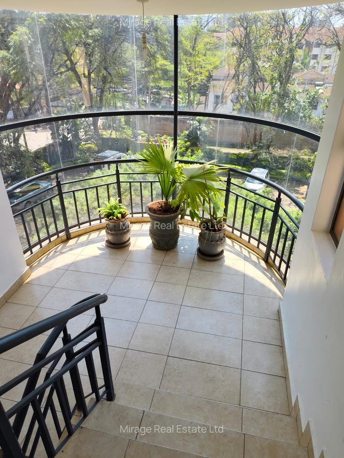 3 Bed Apartment with En Suite in Kilimani - 20