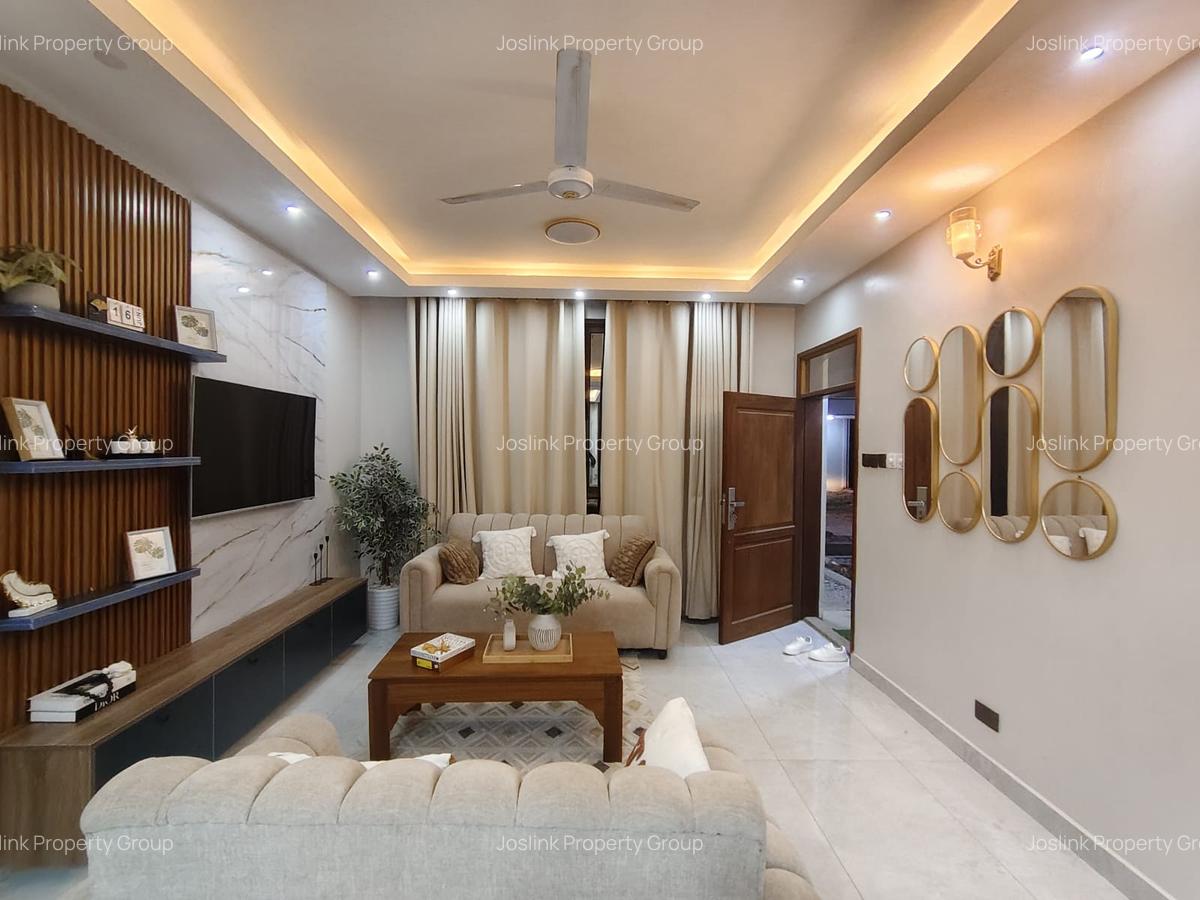 4 Bed Townhouse with En Suite at Greenwood Drive - 19