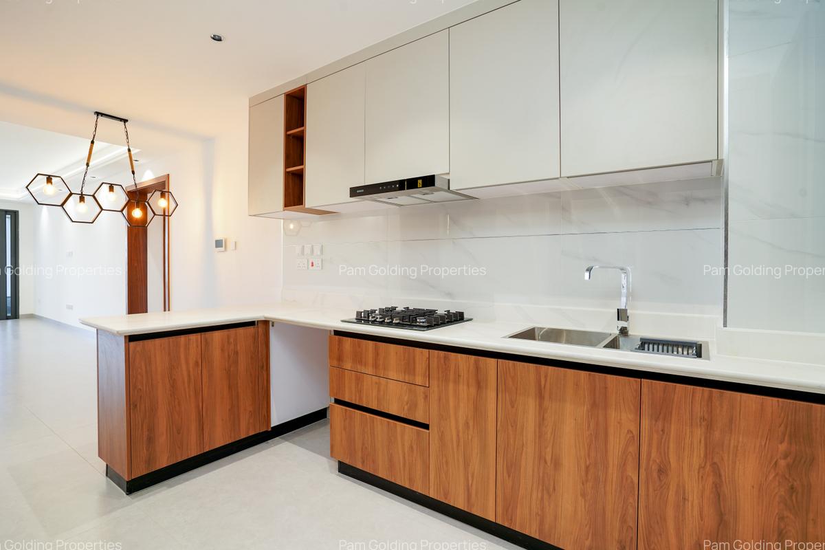 2 Bed Apartment with En Suite at Mwanzi Road - 8