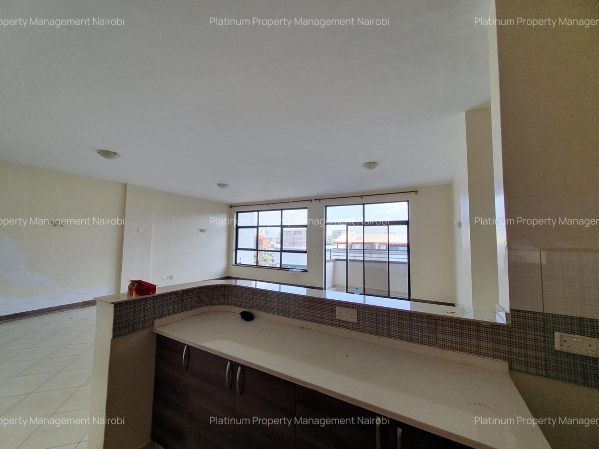 2 Bed Apartment with En Suite at Mpaka Rd - 3