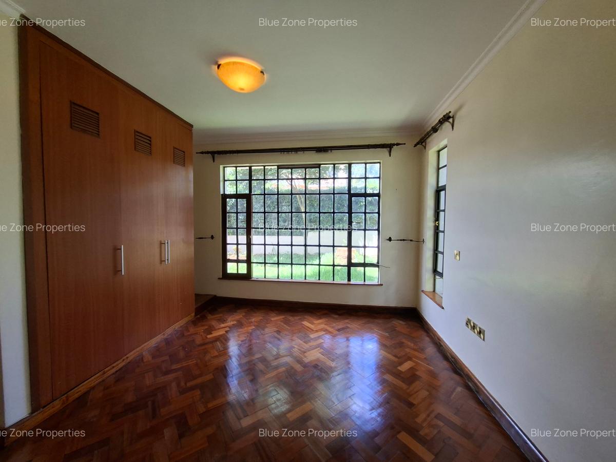 4 Bed Townhouse with En Suite at Off Kiambu Rd - 9