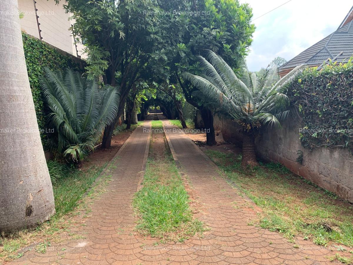 4 Bed House with En Suite in Runda - 5