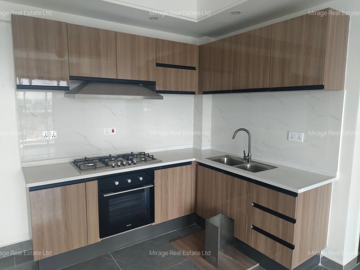 3 Bed Apartment with Gym in Riverside - 14