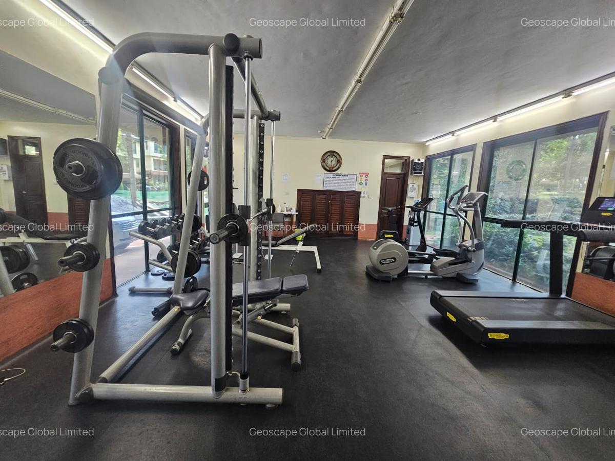 4 Bed Townhouse with En Suite in Spring Valley - 10