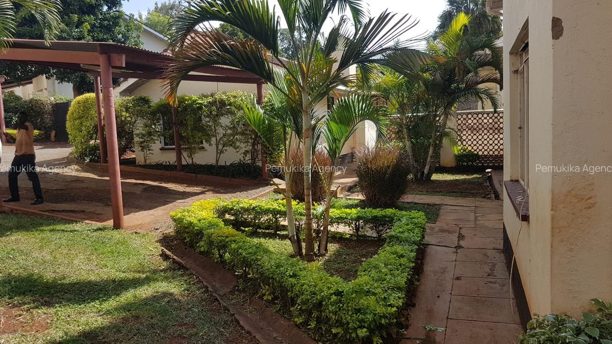 4 Bed House with En Suite in Kilimani - 2
