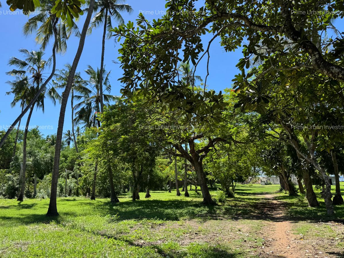 15,783 m² Land in Kikambala - 14
