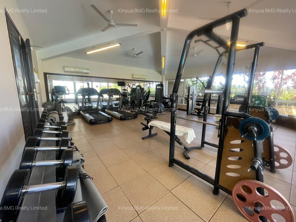 Serviced 2 Bed Apartment with En Suite in Nyali Area - 3