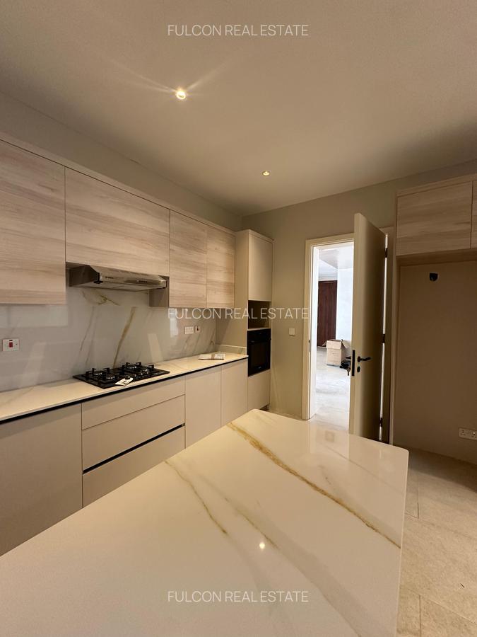 5 Bed Villa with En Suite in Westlands Area - 13