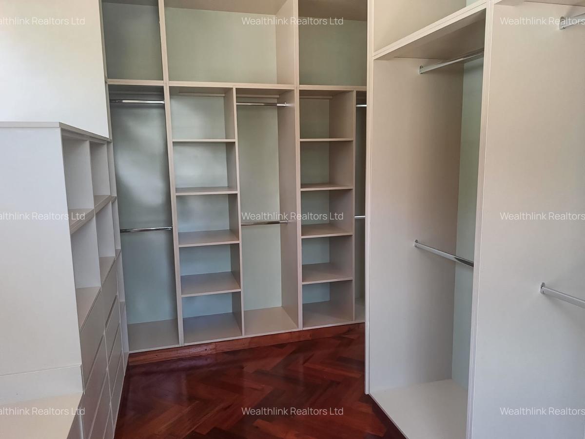 6 Bed Townhouse with En Suite at Kibagare - 6
