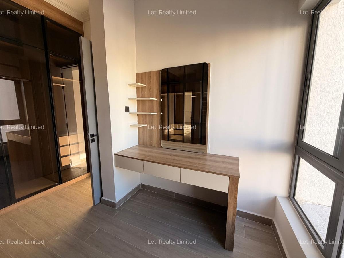 5 Bed Townhouse with En Suite in Lavington - 11