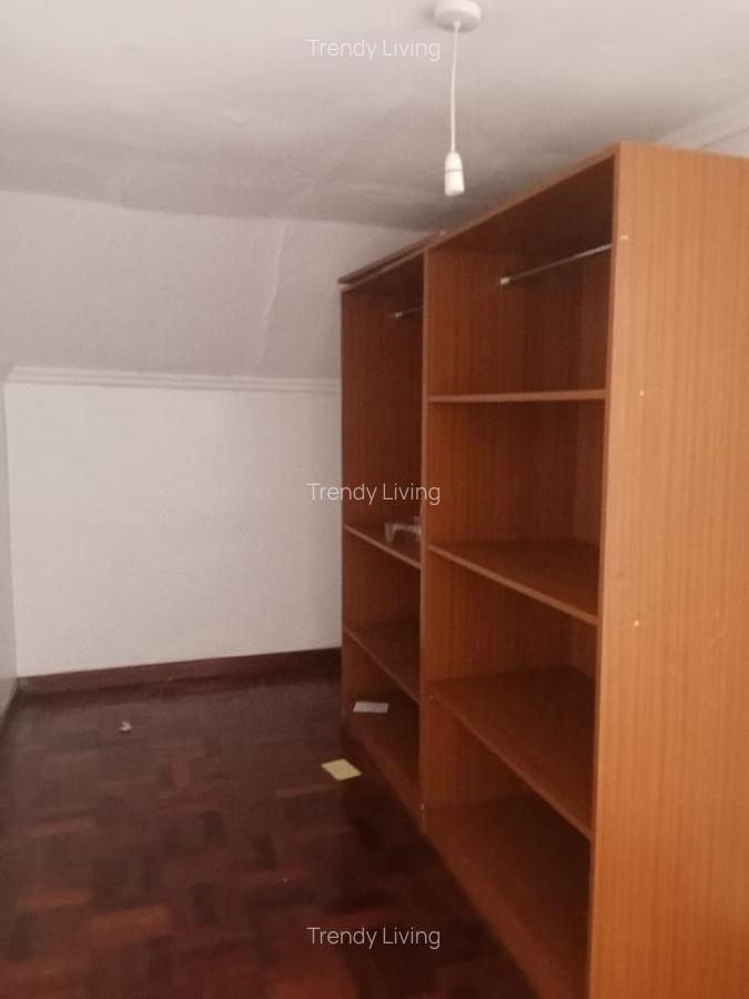 4 Bed Townhouse with En Suite in Lavington - 14
