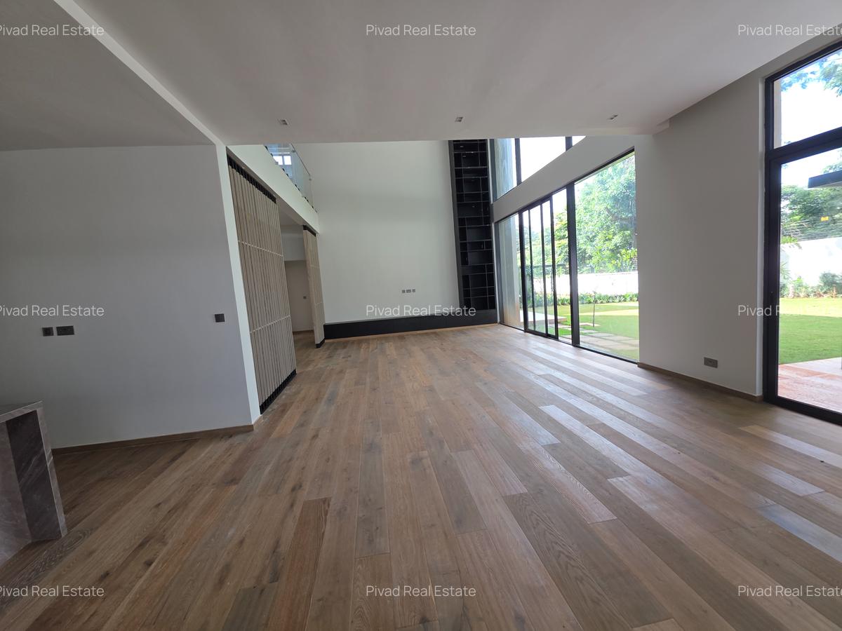 5 Bed Townhouse with Garden in Runda - 9