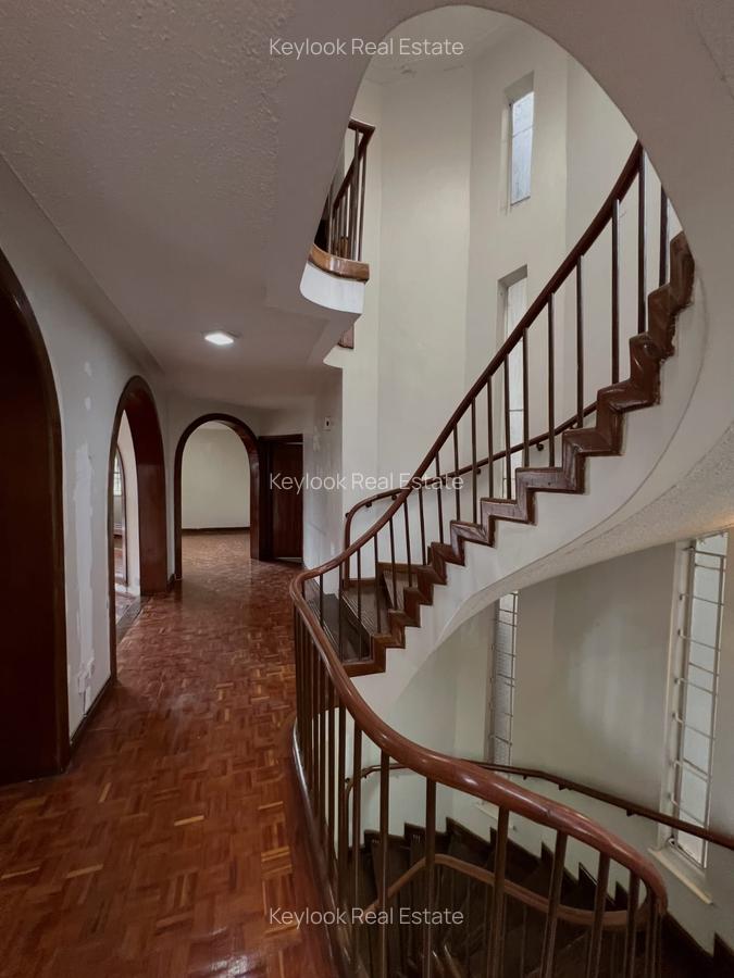 4 Bed Townhouse with En Suite at Lavington Green - 10