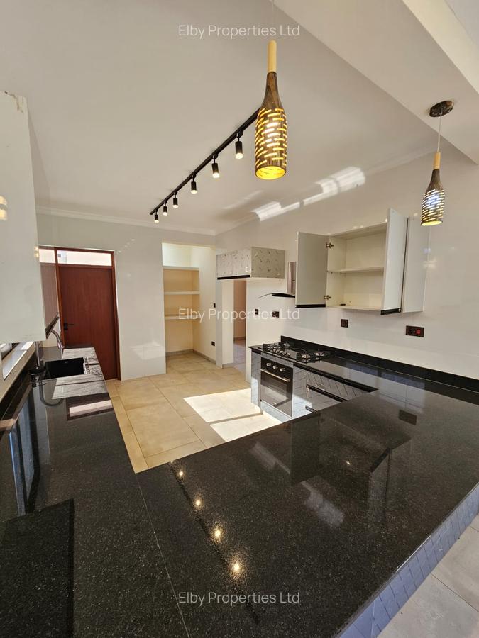 4 Bed Townhouse with En Suite in Kiambu Road - 6