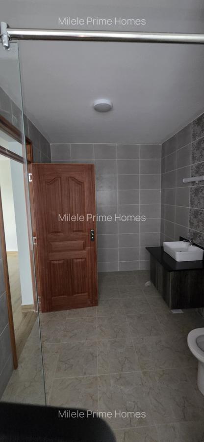 Serviced 2 Bed Apartment with En Suite at Mandera Road - 11