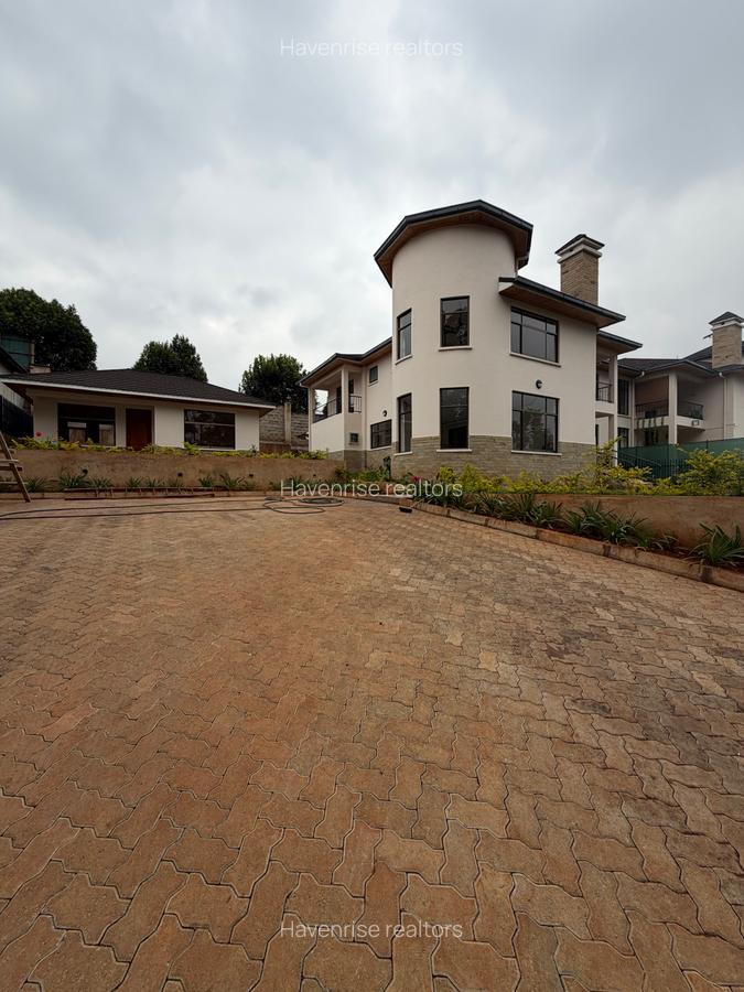 4 Bed House at Rosslyn - 2
