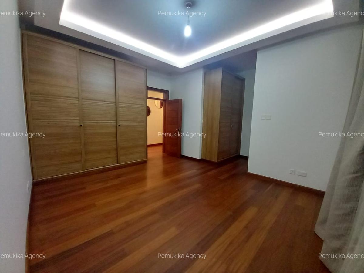 4 Bed Apartment with En Suite in General Mathenge - 9