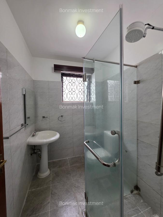 4 Bed Townhouse with En Suite at Kilimani - 15