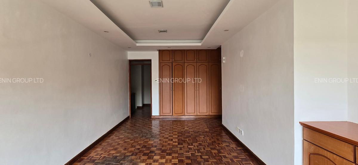 4 Bed Apartment with En Suite in Lavington - 9