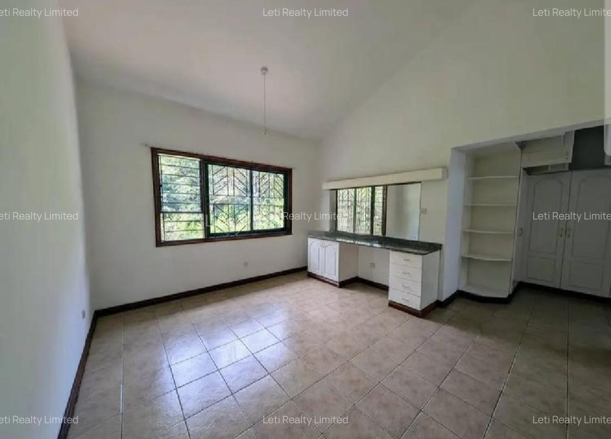4 Bed Townhouse with En Suite in Kileleshwa - 5