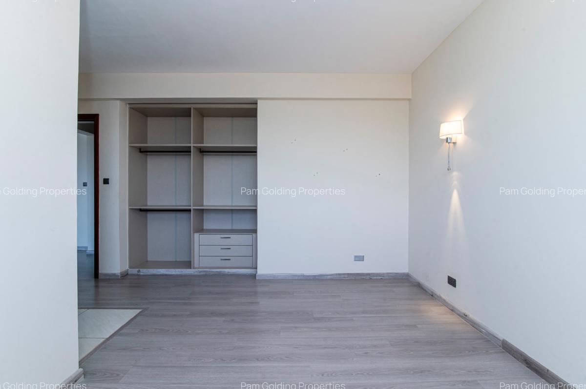2 Bed Apartment with En Suite in Rhapta Road - 9