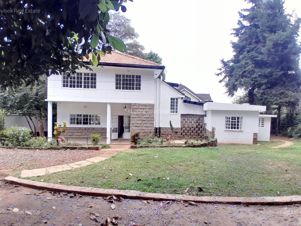 3 Bed House with En Suite at Lavington Green - 3