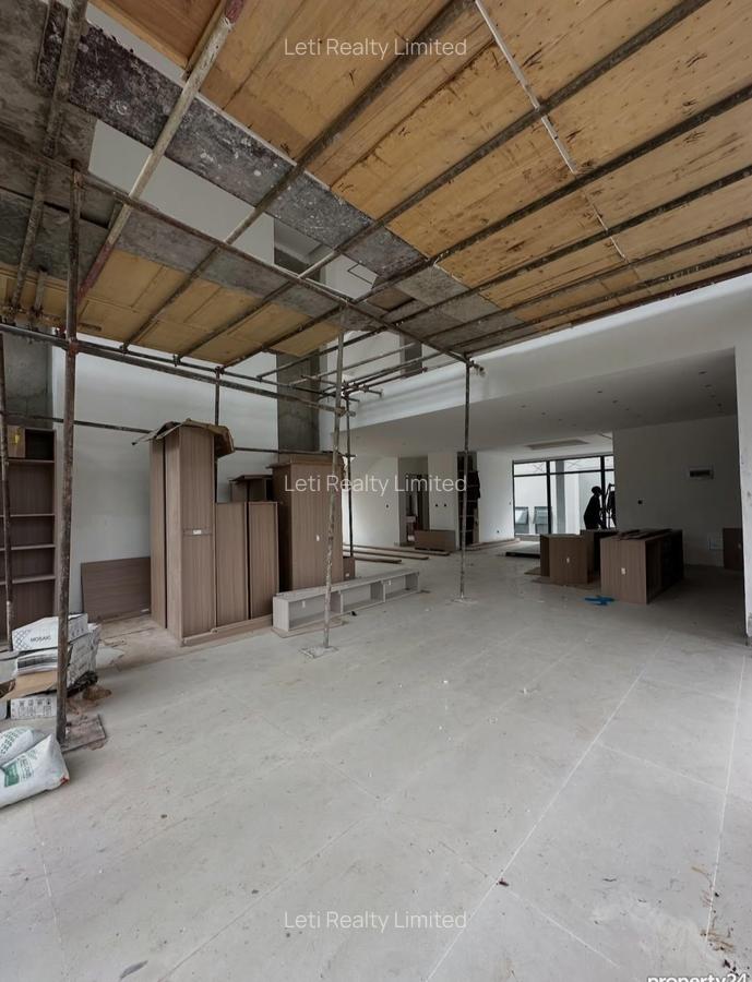 6 Bed Townhouse with En Suite in Lavington - 7