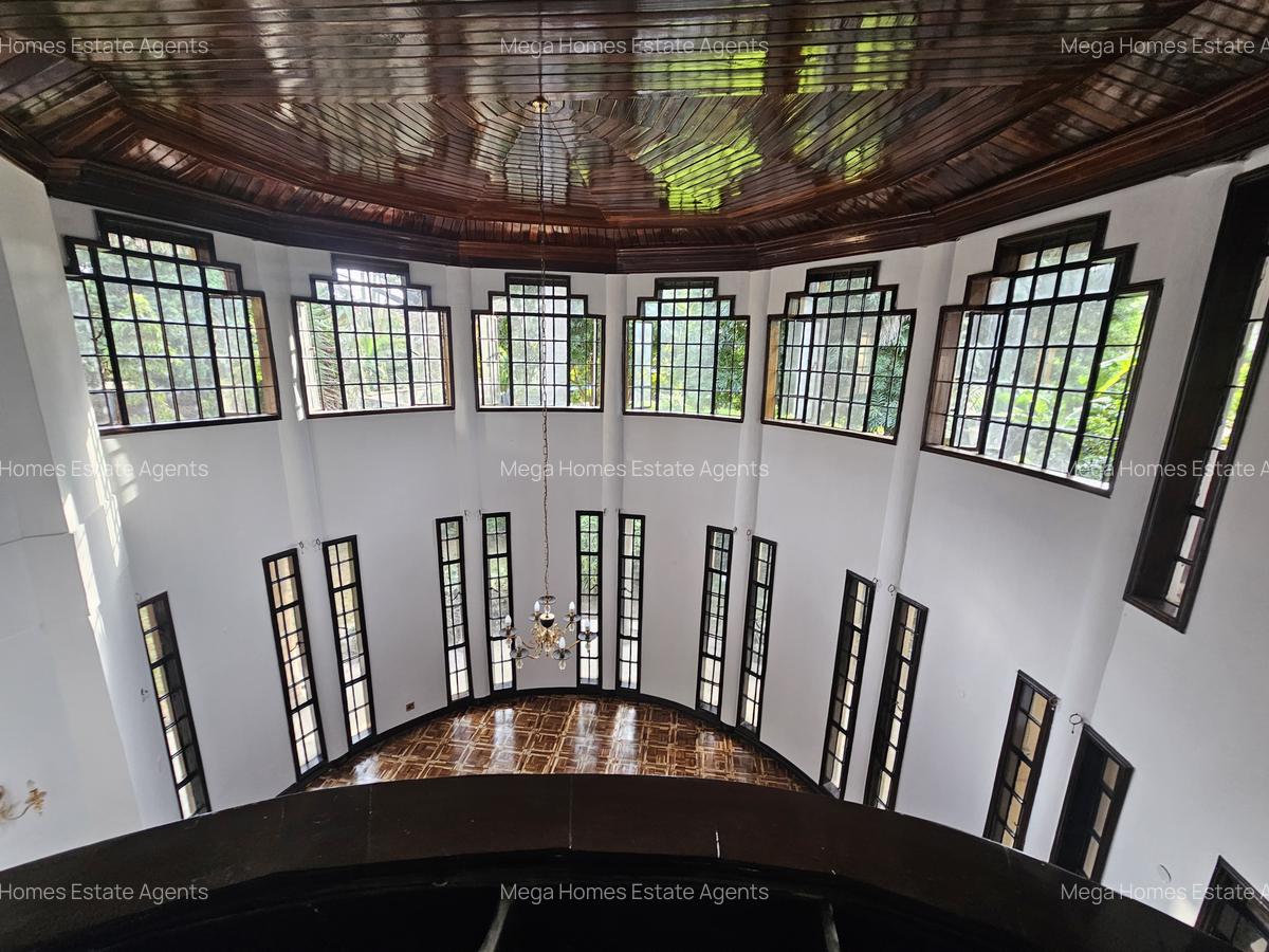 4 Bed House with En Suite in Runda - 18