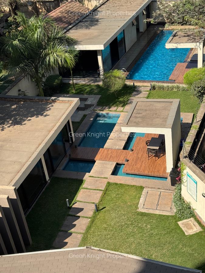 Serviced 2 Bed Apartment with En Suite in Lavington - 13