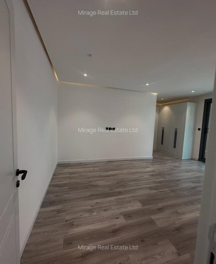 5 Bed Villa with En Suite in Lavington - 13