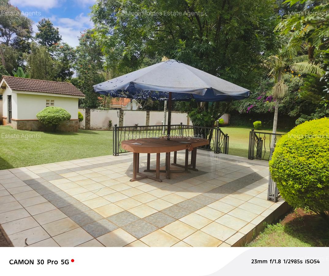 5 Bed House with En Suite in Runda - 4