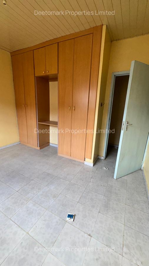 3 Bed House with En Suite at G56 - 15