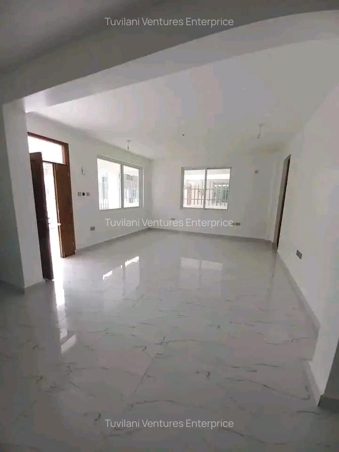 4 Bed Villa with En Suite at Bamburi Mombasa - 6