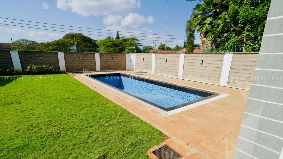 5 Bed Villa with En Suite at 2026-377 - 16