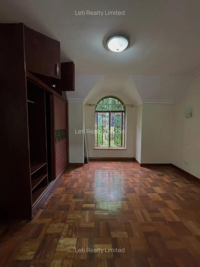 5 Bed Townhouse with En Suite in Kileleshwa - 7