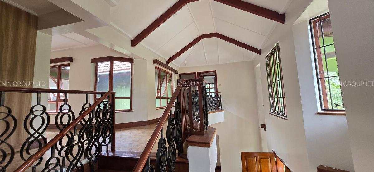 5 Bed Townhouse with En Suite at Runda - 17