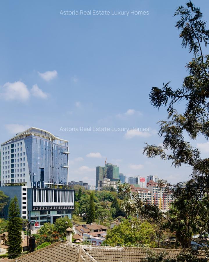 3 Bed Apartment with En Suite at 2026-429 - 6