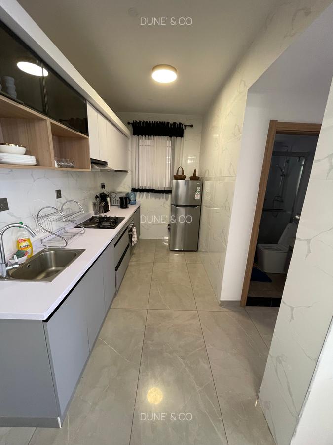Serviced 2 Bed Apartment with En Suite in Riverside - 10