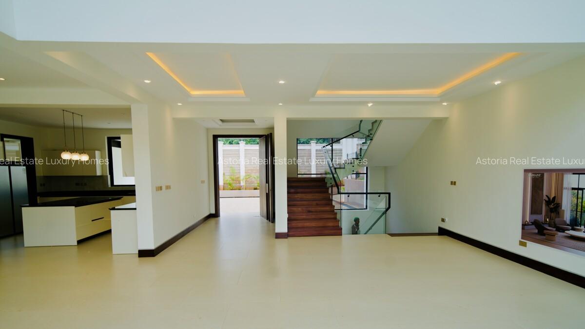 6 Bed Villa with En Suite at 2026-183 - 9
