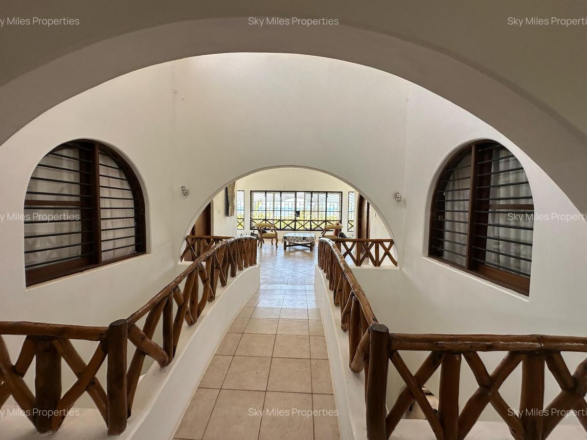 4 Bed Villa with En Suite at Watamu - 12
