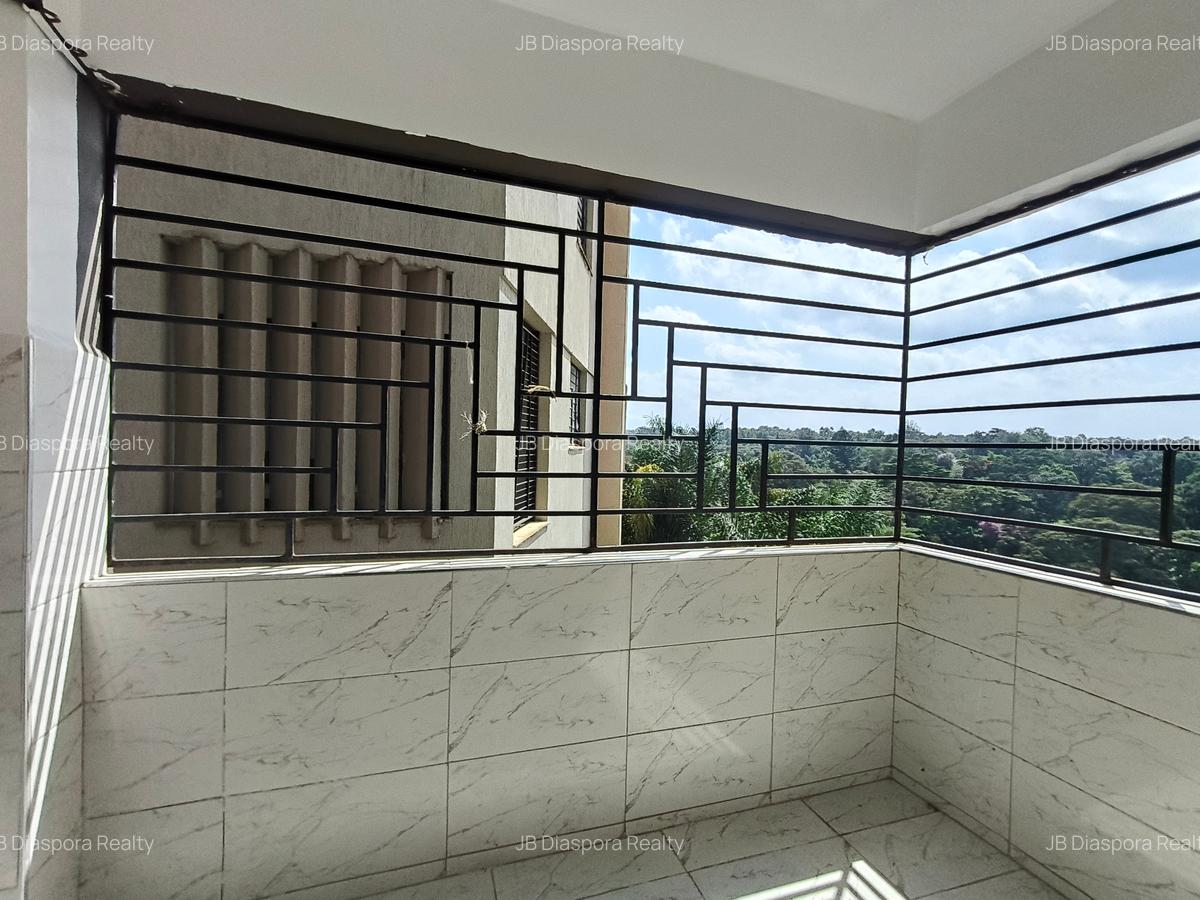 4 Bed Apartment with En Suite at 5Th Parklands Avenue - 14
