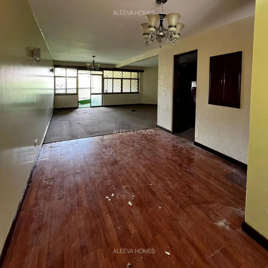 4 Bed Apartment with En Suite in Westlands Area - 13