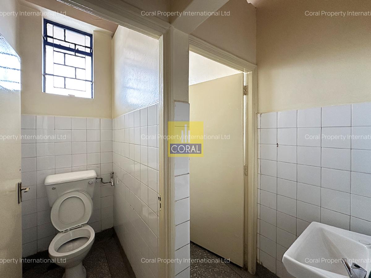 Office in Industrial Area - 7