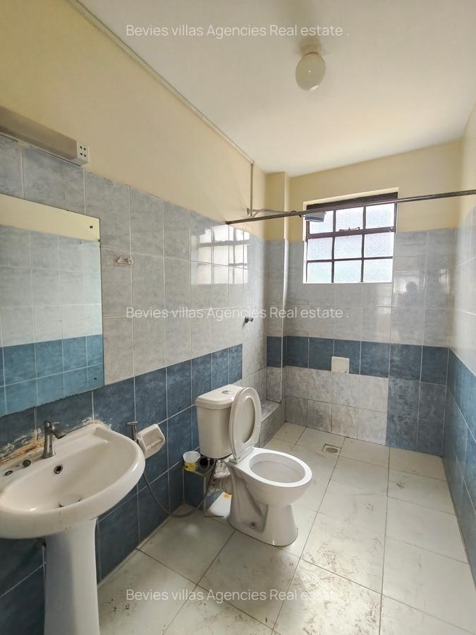 3 Bed Apartment with En Suite at Parklands - 8