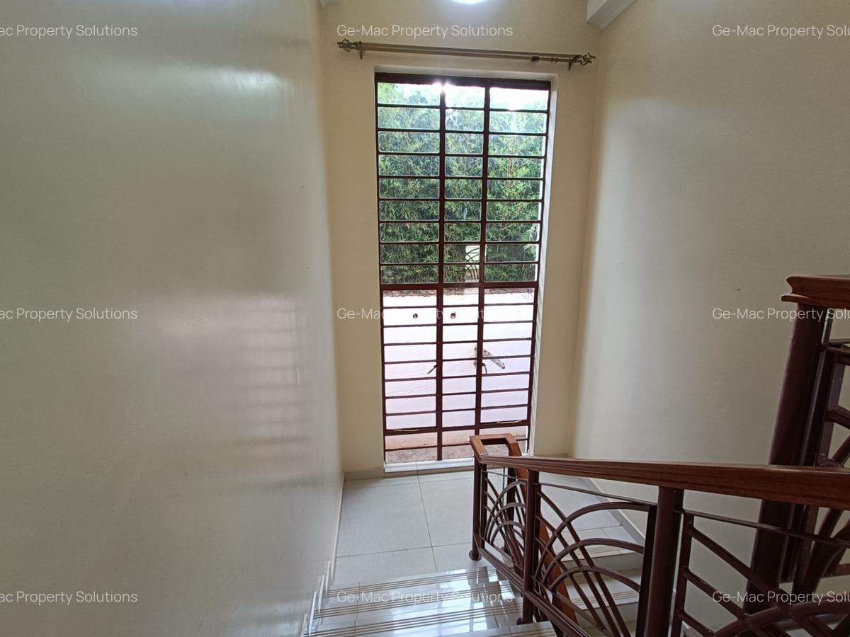 4 Bed House with En Suite in Runda - 10
