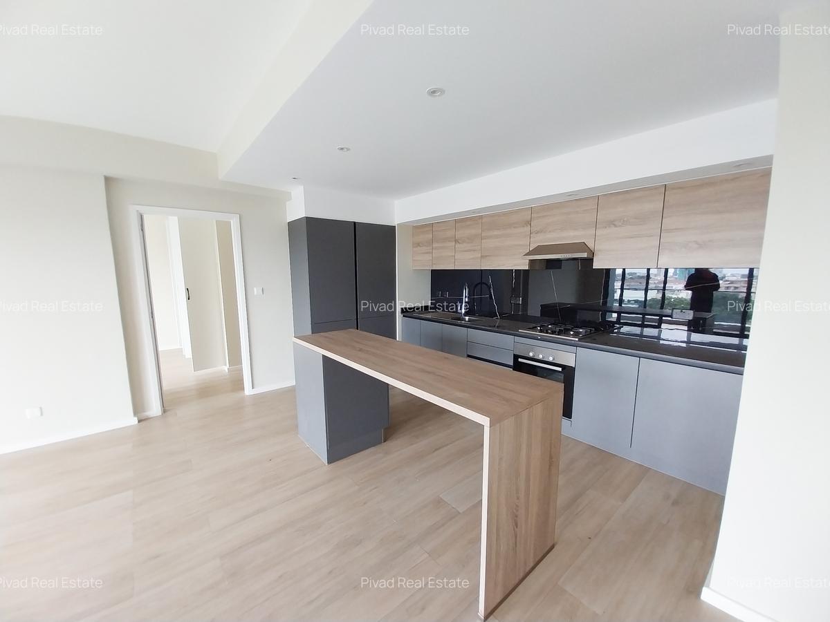 2 Bed Apartment with Swimming Pool in Riverside - 11